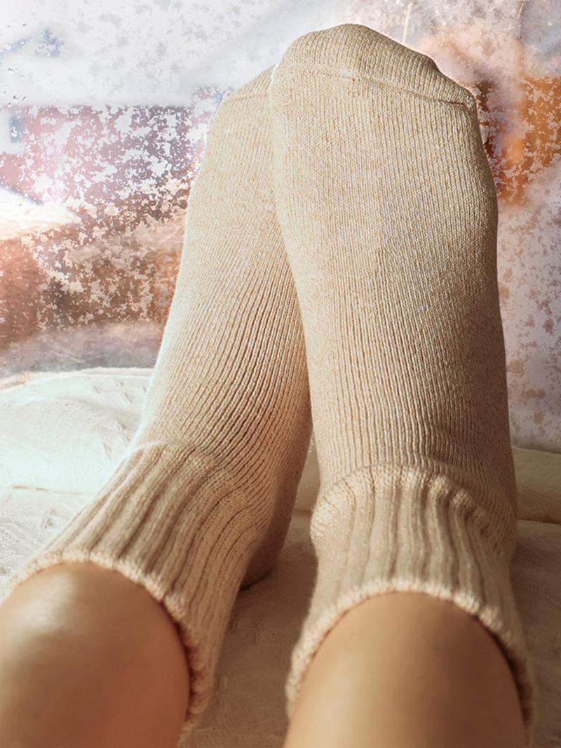 🧦 Women’s Cozy Mid-Calf Socks – 50% OFF + FREE Shipping (Pack of 4)