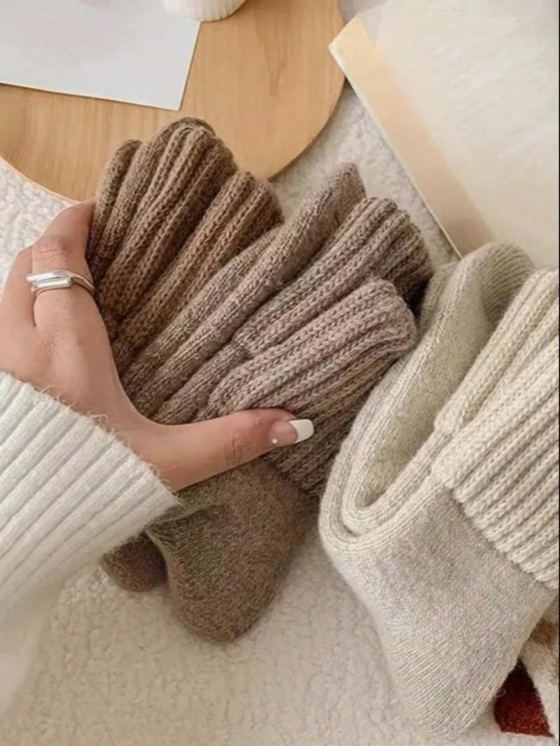 🧦 Women’s Cozy Mid-Calf Socks – 50% OFF + FREE Shipping (Pack of 4)